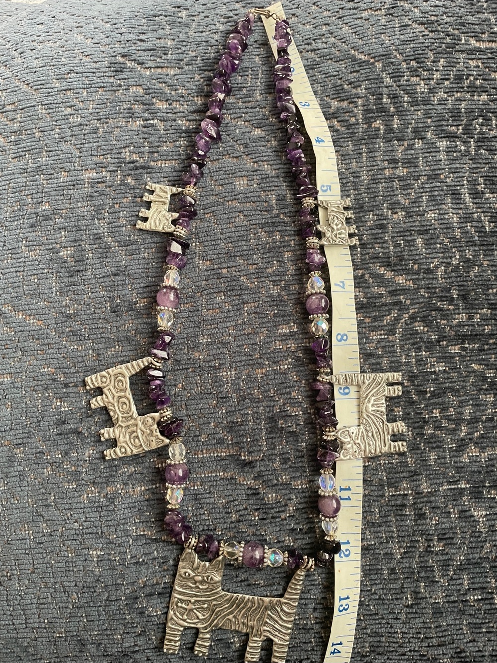Vintage 1990s Amethyst Bead Necklace with Silver Cat Charms - Picture 9 of 10